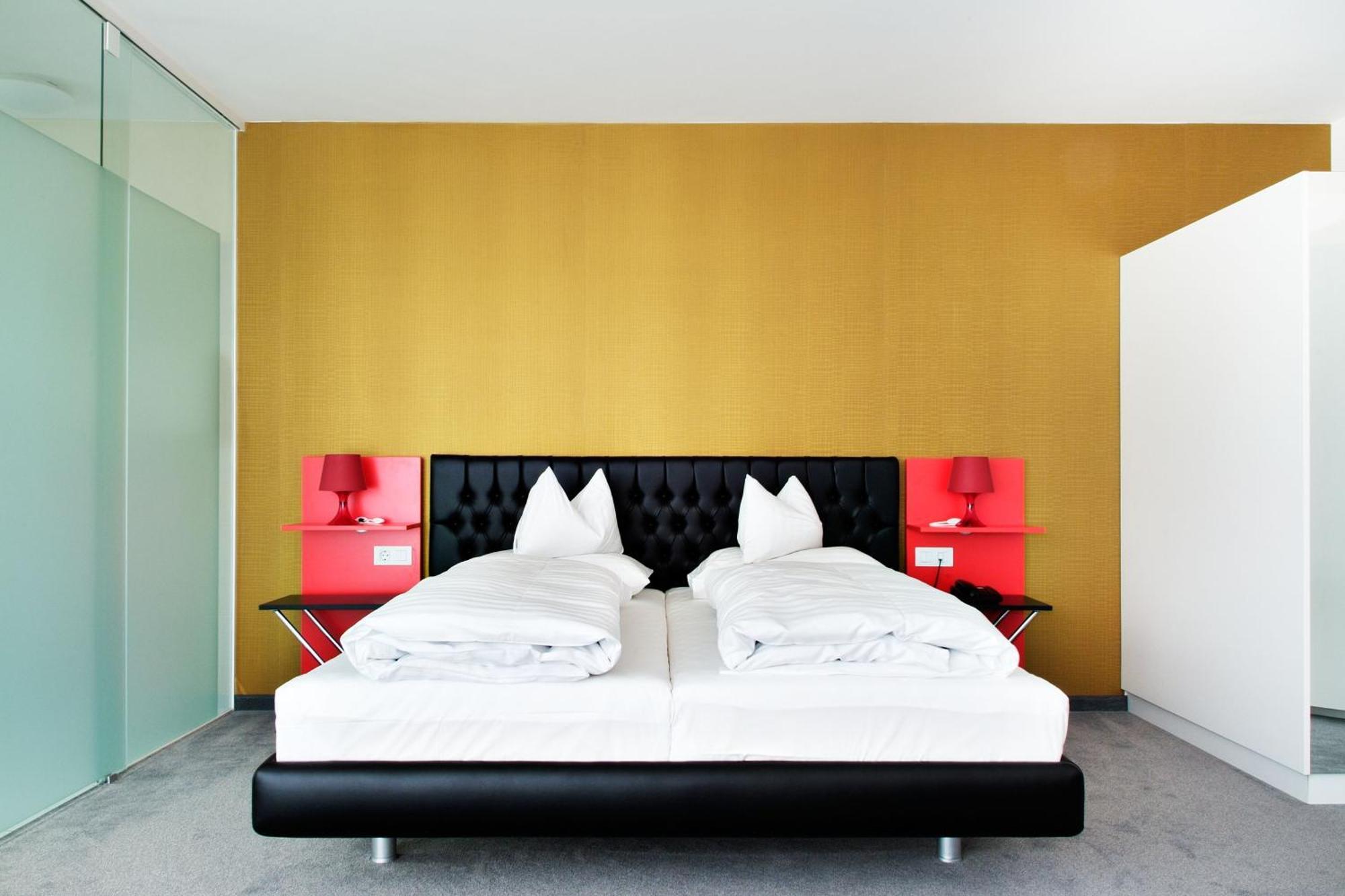 Casinohotel Velden Фельден-ам-Вёртер-Зе Экстерьер фото
